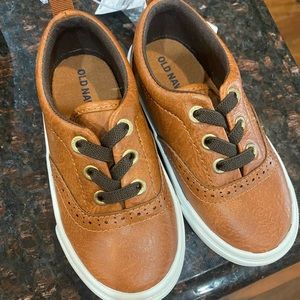 New with tags toddler boy shoes